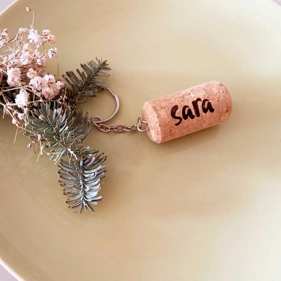 Marcasitios personalizado, llavero de corcho. Personal Gift Ávila