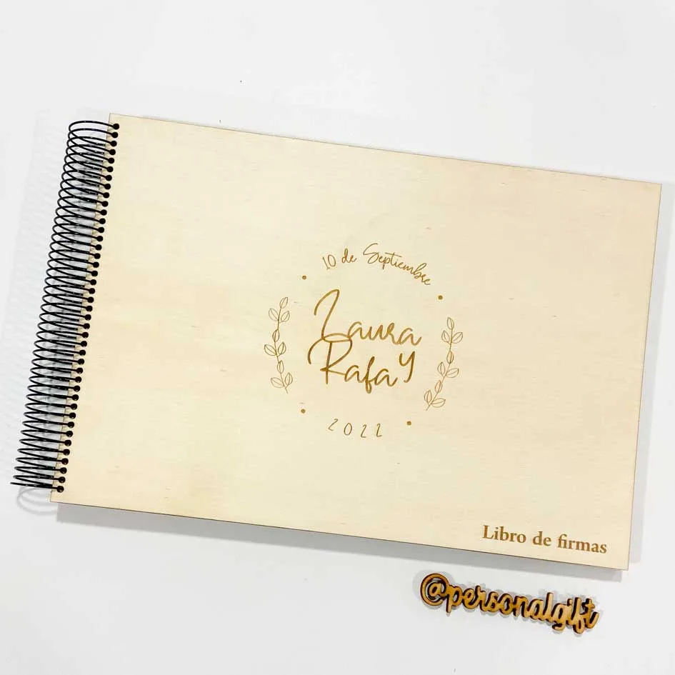 Libro de firmas personalizado. Personal Gift Ávila