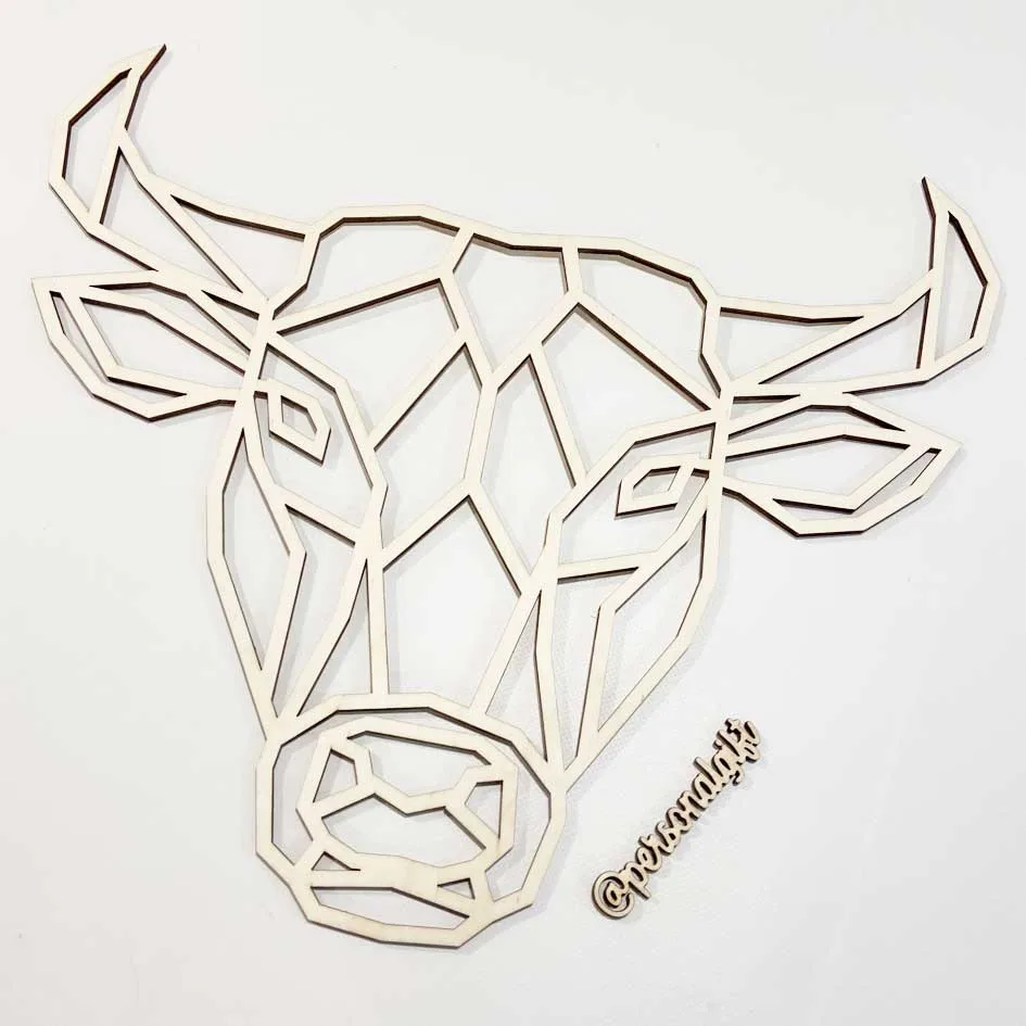 Toro geométrico de madera. Personal Gift Ávila